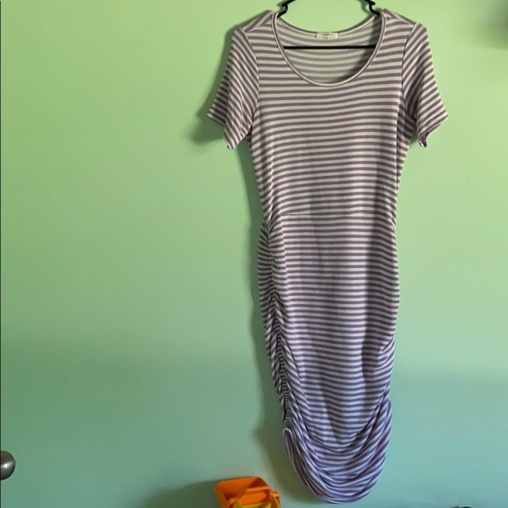 Striped purple/ white dress short sleeve